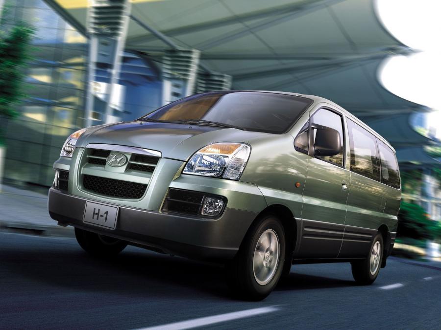  Hyundai H-1 Wagon 2004 года  (фото 1 из 5)